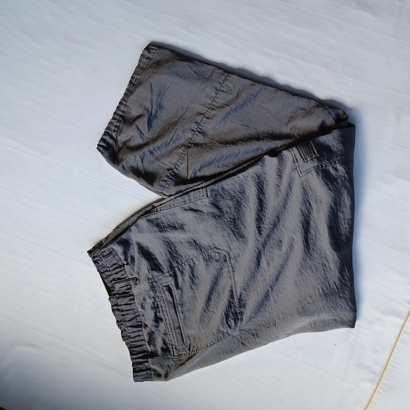 Lane Bryant "Easy Pant" Pewter Cargo Pant NWT- Sz. 28 - Picture 9 of 10